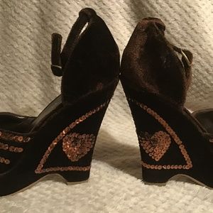 Brown Velvet Wedge heels 7.5